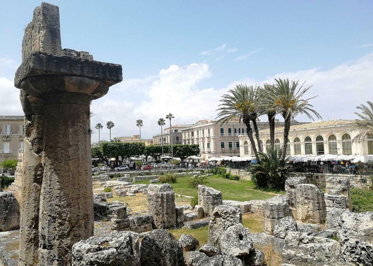 Casa Nagale- Una Suite Di Charme Nel Cuore Di Ortigia A 50 Mt Dal Mare Szirakúza Kültér fotó